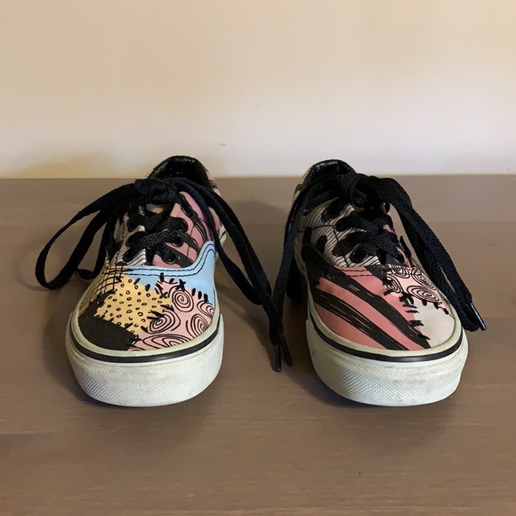 Vans “Nightmare Before Christmas” Skate Shoes - Girl’s Size 12.5 - Picture 5 of 10